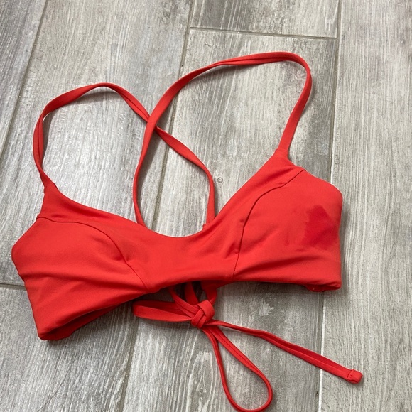 Athleta Other - Athleta strappy bikini top almost new